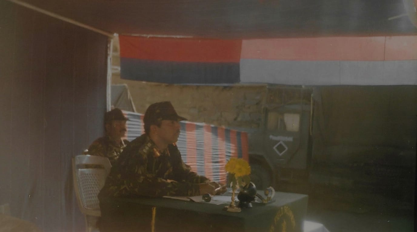 Addressing the officers and soldiers of the regiment just before induction into the Dras sector for the Kargil War